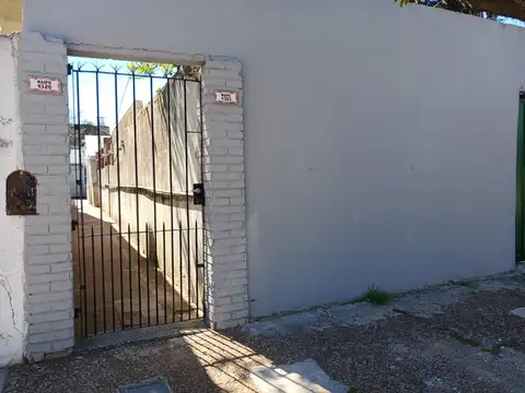 Depto Tipo Casa 2 ambientes con 1 baño