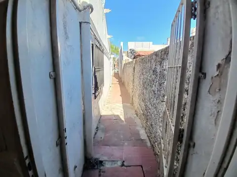 Depto Tipo Casa en Alquiler con 1 cocheras