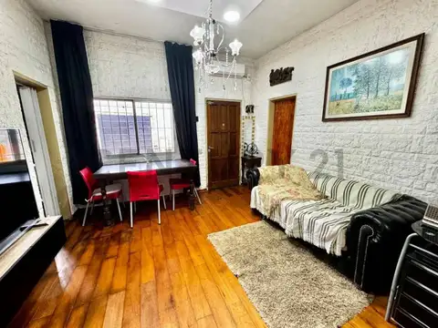 Casa 3 ambientes con 1 baño