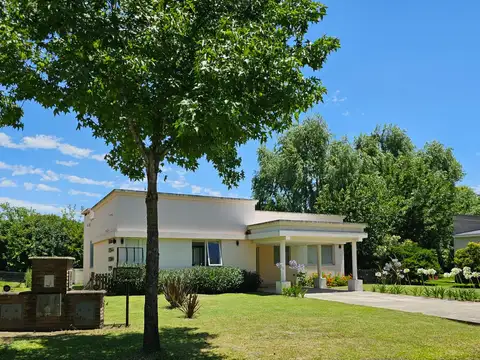 Dueño vende Casa en Barrio Cerrado La Cesarina Gral Rodriguez