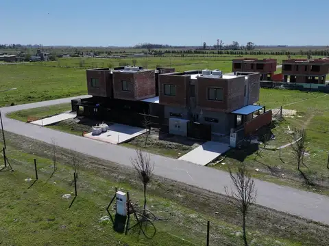 Depto Tipo Casa 3 ambientes con 1 baño