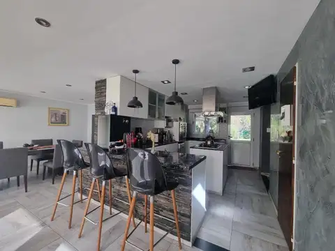CASA EN VENTA EN CAMPOS DE ALVAREZ BARRIO CERRADO