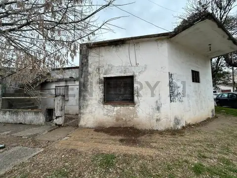 VENTA CASA 4 AMBIENTES SAN MIGUEL   TOMA PERMUTA