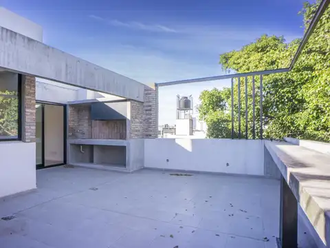 VENTA - CASA A ESTRENAR 2 DORMITORIOS CON TERRAZA Y PARRILLERO - REMEDIOS DE ESCALADA