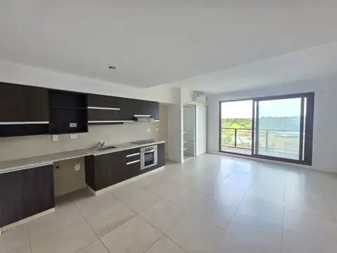 Avenida Puerto Diamante 300