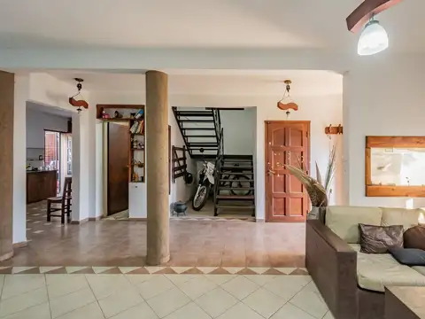 Casa en Venta con 1 cochera