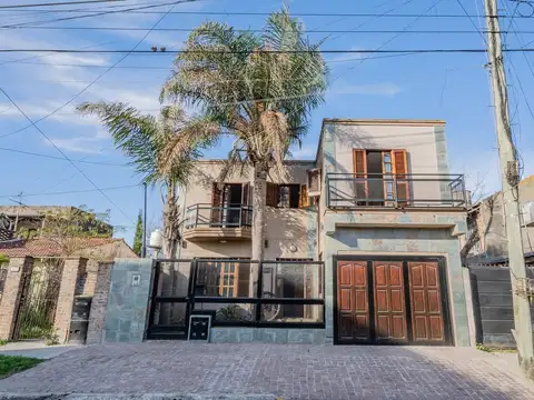 Venta Casa de dos plantas -  Ezeiza