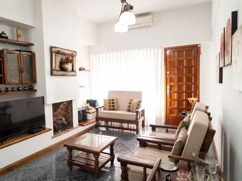CASA EN VENTA BERAZATEGUI, PLATANOS