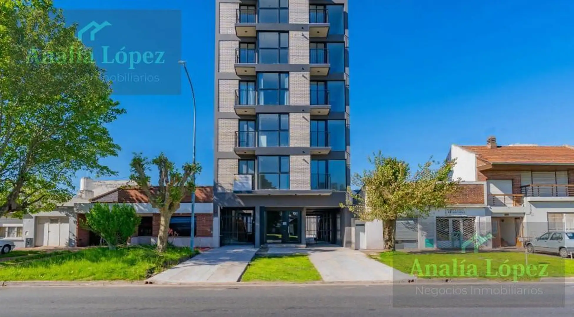 Departamento 3 amb, 70m² con cochera y balcón — Mar del Plata