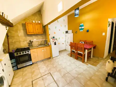 Depto Tipo Casa en Venta de 3 ambientes