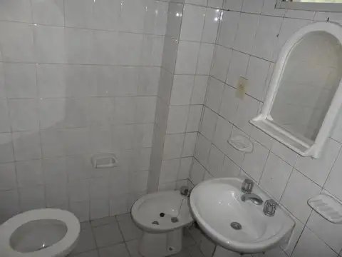 Departamento en Alquiler en Ramos Mejia Sur, $ 350.000