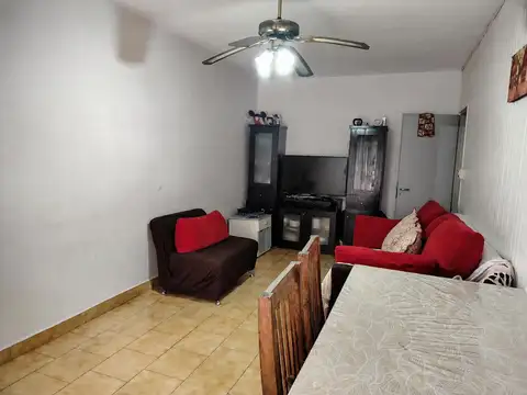 Casa en Venta en Castelar Norte, USD 95.000