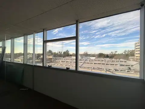Oficina en alquiler en San Isidro