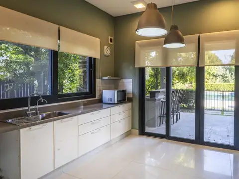 Casa en Venta al Oeste