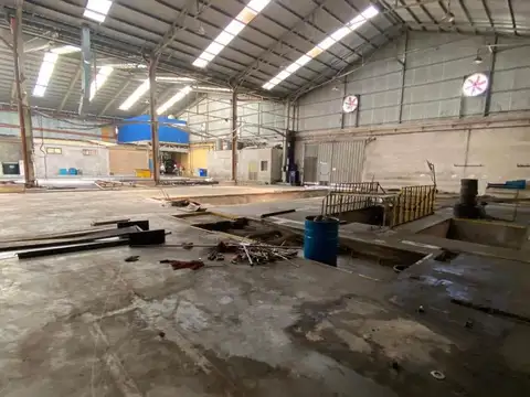 Alquiler Excelente Depósito 1280 Mts cub en Lomas de Zamora