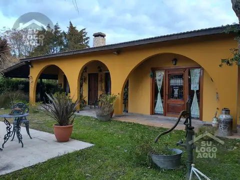 Venta Casa Quinta Estilo Colonial. LUJAN 4 DOMRITORIOS