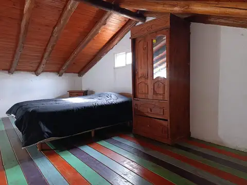 Casa con departamento/local en venta