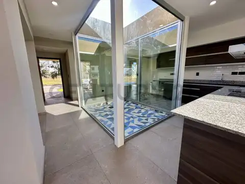 Casa en Venta en El Naudir, USD 199.900