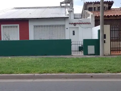 Casa 2 dormitorios en Matheu