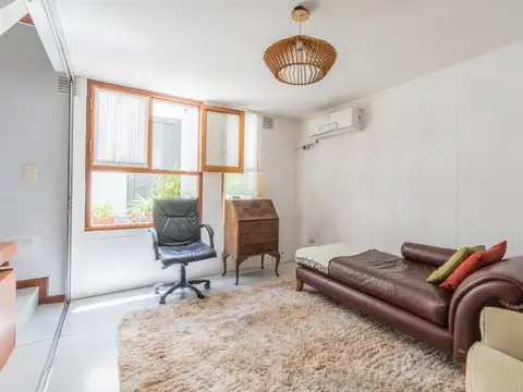 Depto Tipo Casa 4 ambientes con 2 baños