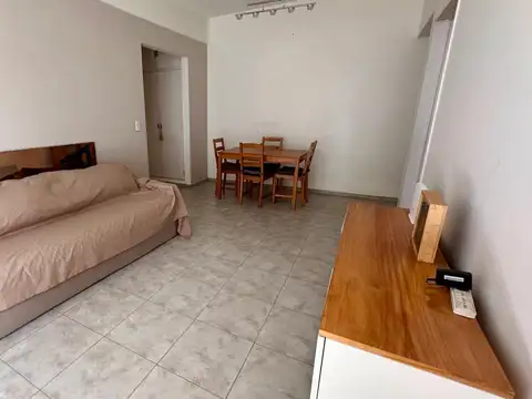 Depto Tipo Casa 2 ambientes con 1 baño