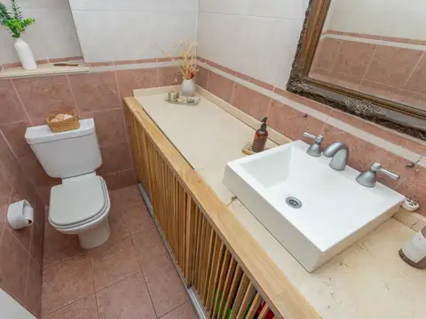 Departamento 4 ambientes con 2 baños