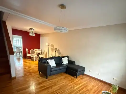 Casa en Venta en Flores, USD 340.000