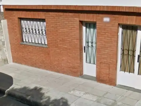 Flores Sur: Casa 6 Amb. en Lote Propio con Terraza y Cochera