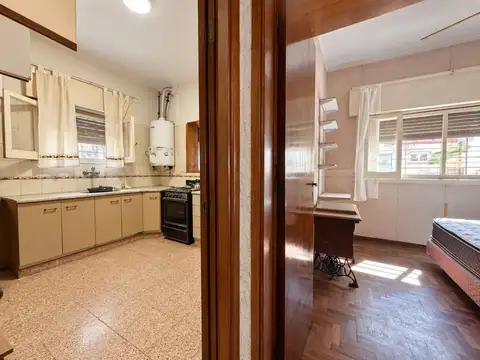 Casa 3 ambientes con 1 baño