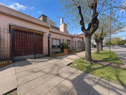casa en esquina | 3 ambientes