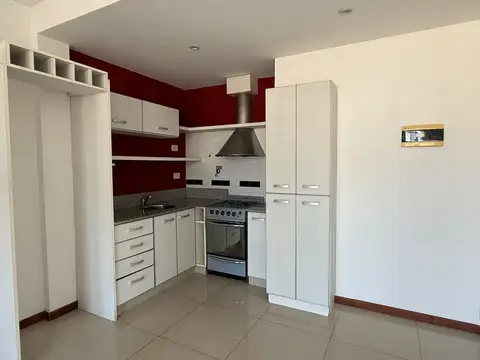 Alquiler ph 2 amb con 2balcones y terraza- v. dvto