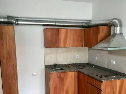 Departamento en Alquiler en Carapachay, $ 550.000