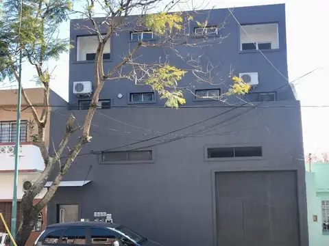 EXCELENTE MONOAMBIENTE CON BALCON ATERRAZADO, VIVIENDA Ó PROFESIONAL
