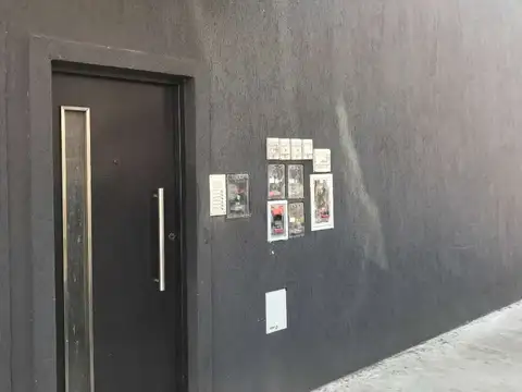 Prof Manuel Garcia 5300, Piso 1