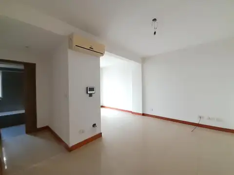 Departamento en Alquiler en Parque Chacabuco, $ 850.000