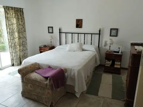 Casa en Alquiler Temporal con 2 cocheras