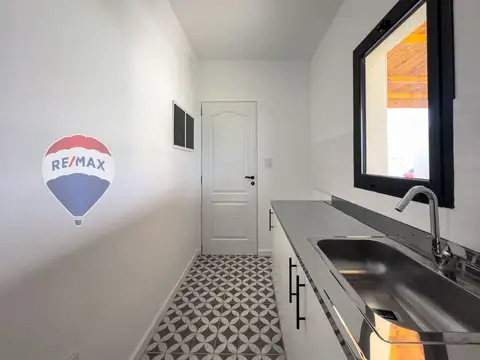 Casa 4 ambientes con 2 baños