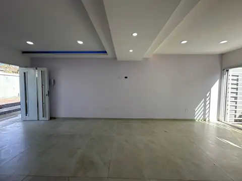 Depto Tipo Casa en Venta con 1 cocheras