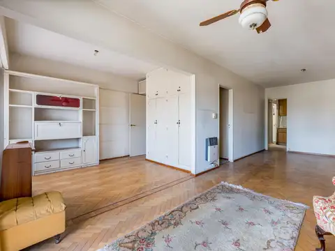 VENTA - Departamento de 3 dormitorios con cochera y baulera - Centro, Rosario.