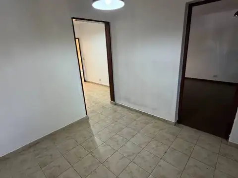 Depto Tipo Casa en Venta en Villa Lynch, USD 60.000