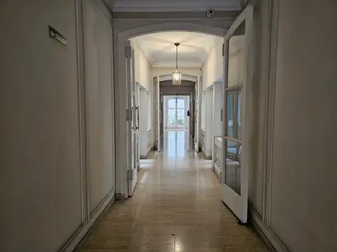 Marcelo Torcuato De Alvear 400, Piso 1