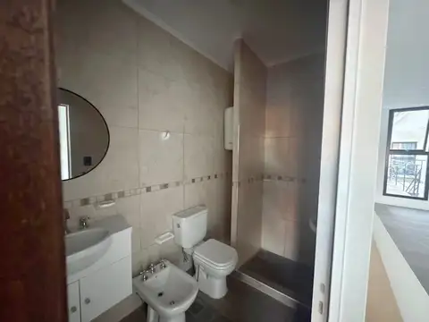 VENTA DEPARTAMENTO CON BALCÓN