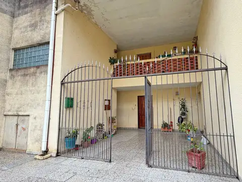 Depto Tipo Casa en Venta de 2 dormitorios