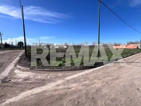 Venta de lote en esquina barrio santa clara