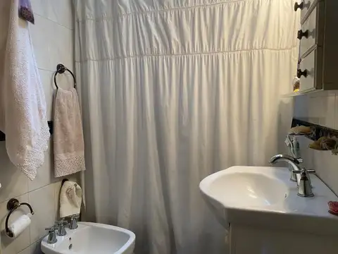 Depto Tipo Casa en Venta 44 años