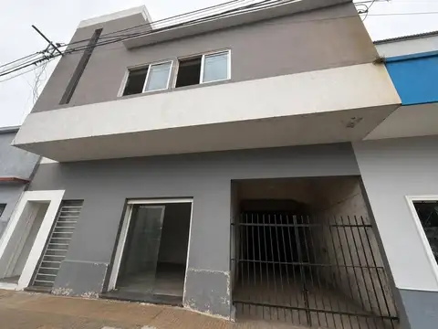 LOCAL COMERCIAL DE DOS PLANTAS SOBRE S. DEL CARRIL