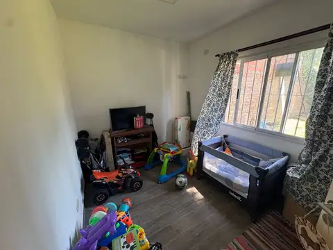 Casa 4 ambientes con 1 baño