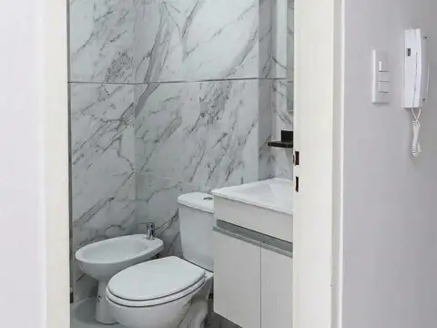 Departamento en Alquiler en Valentín Alsina, $ 390.000