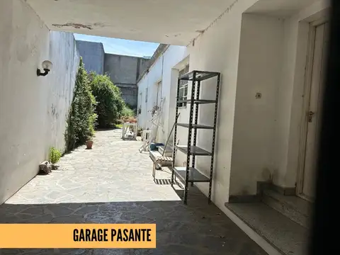 CASA EN VENTA | 3 DORMITORIOS | AV. RIVADAVIA 800