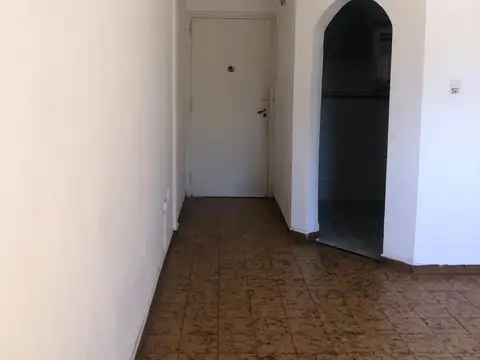 Av. Juan B. Justo 4400, Piso 2